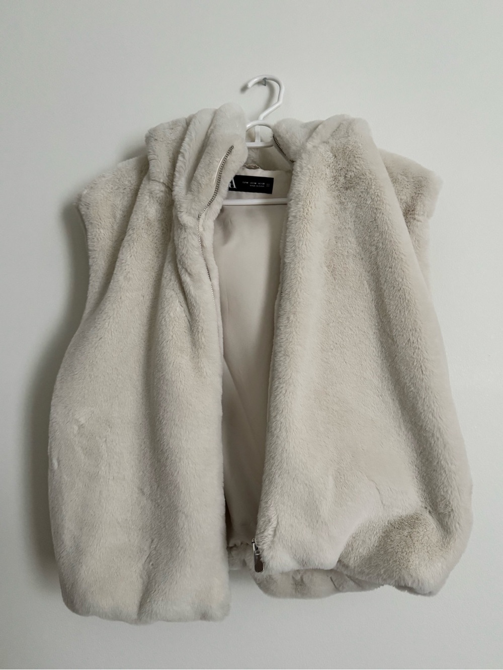 Zara Cream Faux Fur Hooded Vest